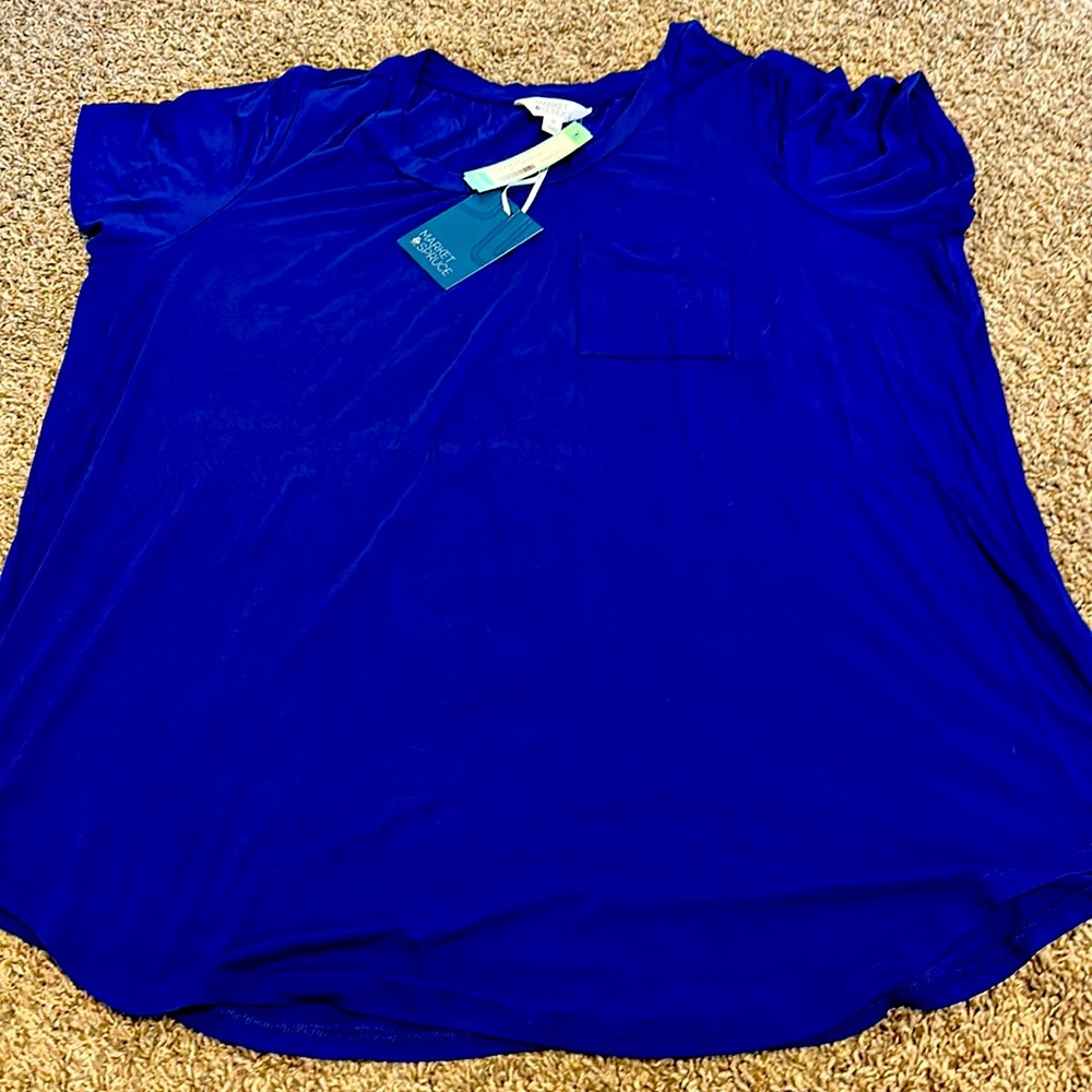 BNWT royal blue pocket t